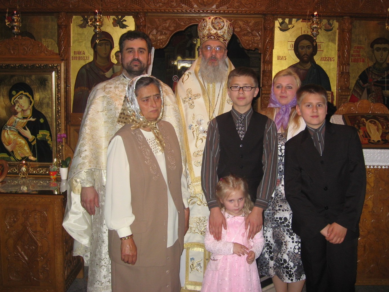 6 Iunie – 15 ani de preoție, cu inimă plecată și suflet în rugăciune – Părintele Vasile Florin Reuț