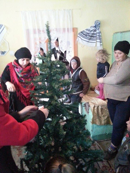 Actiunea noastra „Mosii din Diaspora” din Botosani s-a incheiat cu succes – Douasprezece familii au primit toate cele necesare pentru masa de Craciun