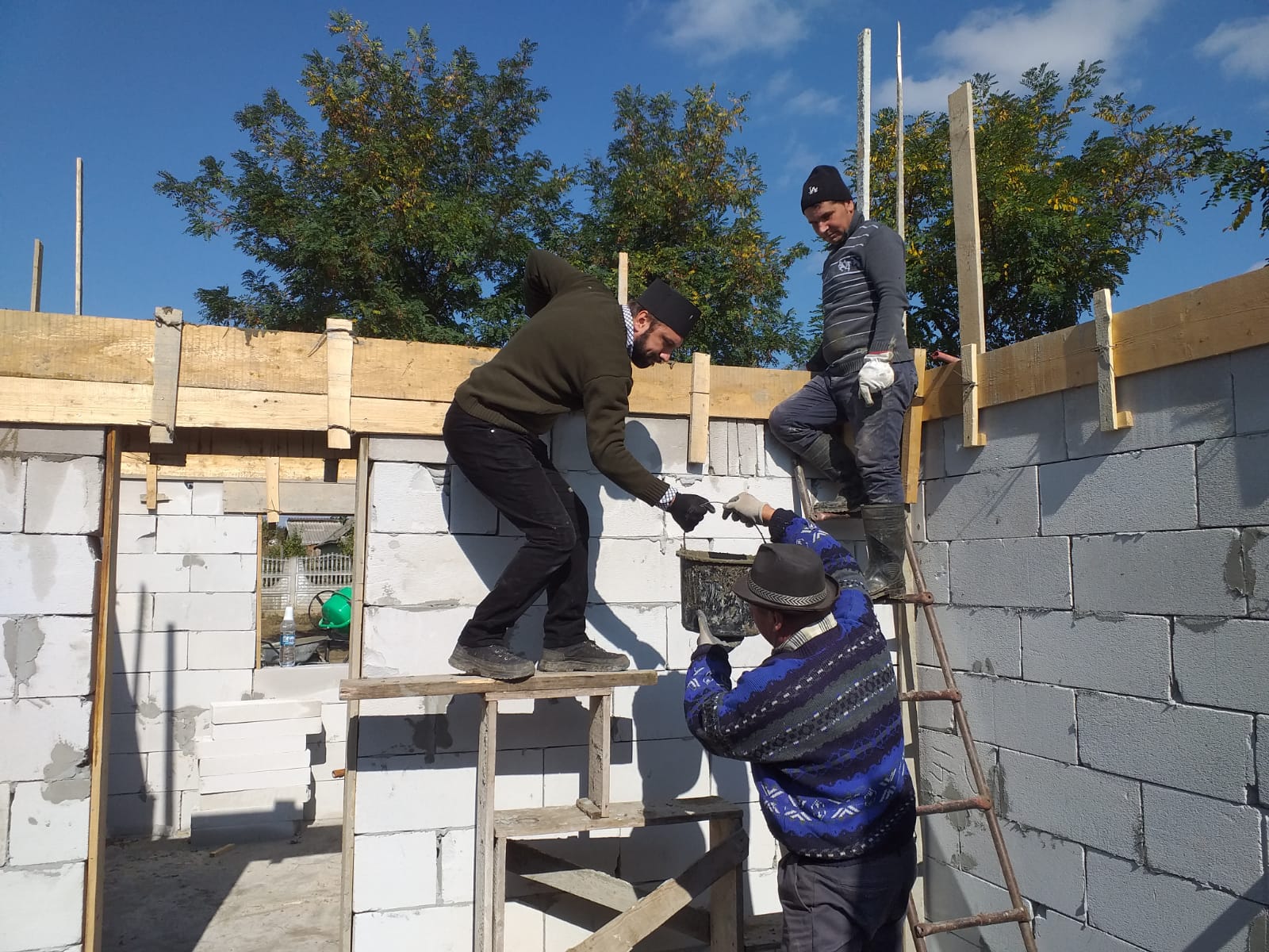 UPDATE 08.10.2019 - Astăzi s-a turnat brâul din beton armat