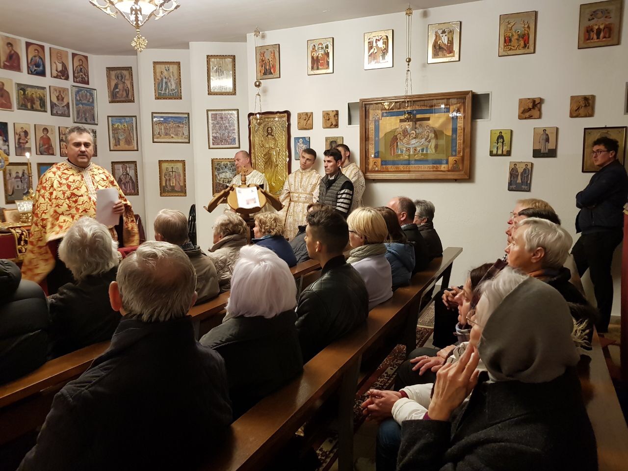 „Noaptea bisericii deschise 2017” la Biserica Ortodoxă Română „Sfinţii Împăraţi Constantin şi Elena” din Straubing