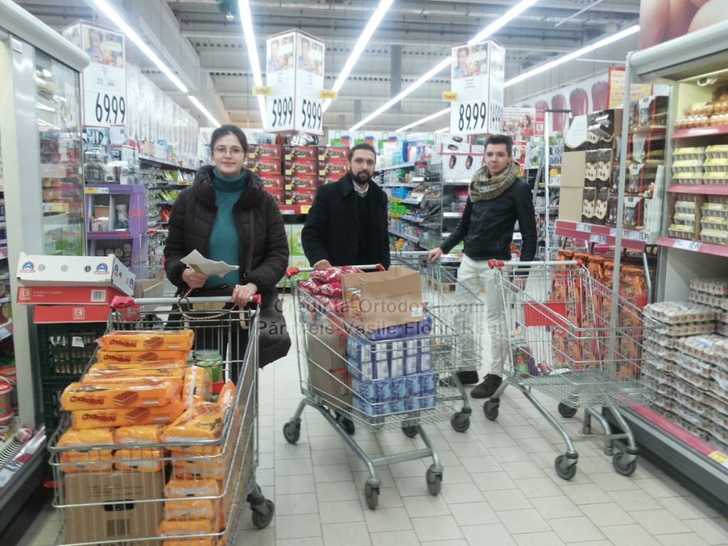 Daruind vei dobandi – actiunea umanitara a Parintelui Vasile Florin Reut si a Parohiei Ortodoxe Romane din Straubing in localitatea Belcesti – Iasi, Decembrie 2013 – Partea 1: Cumparaturile